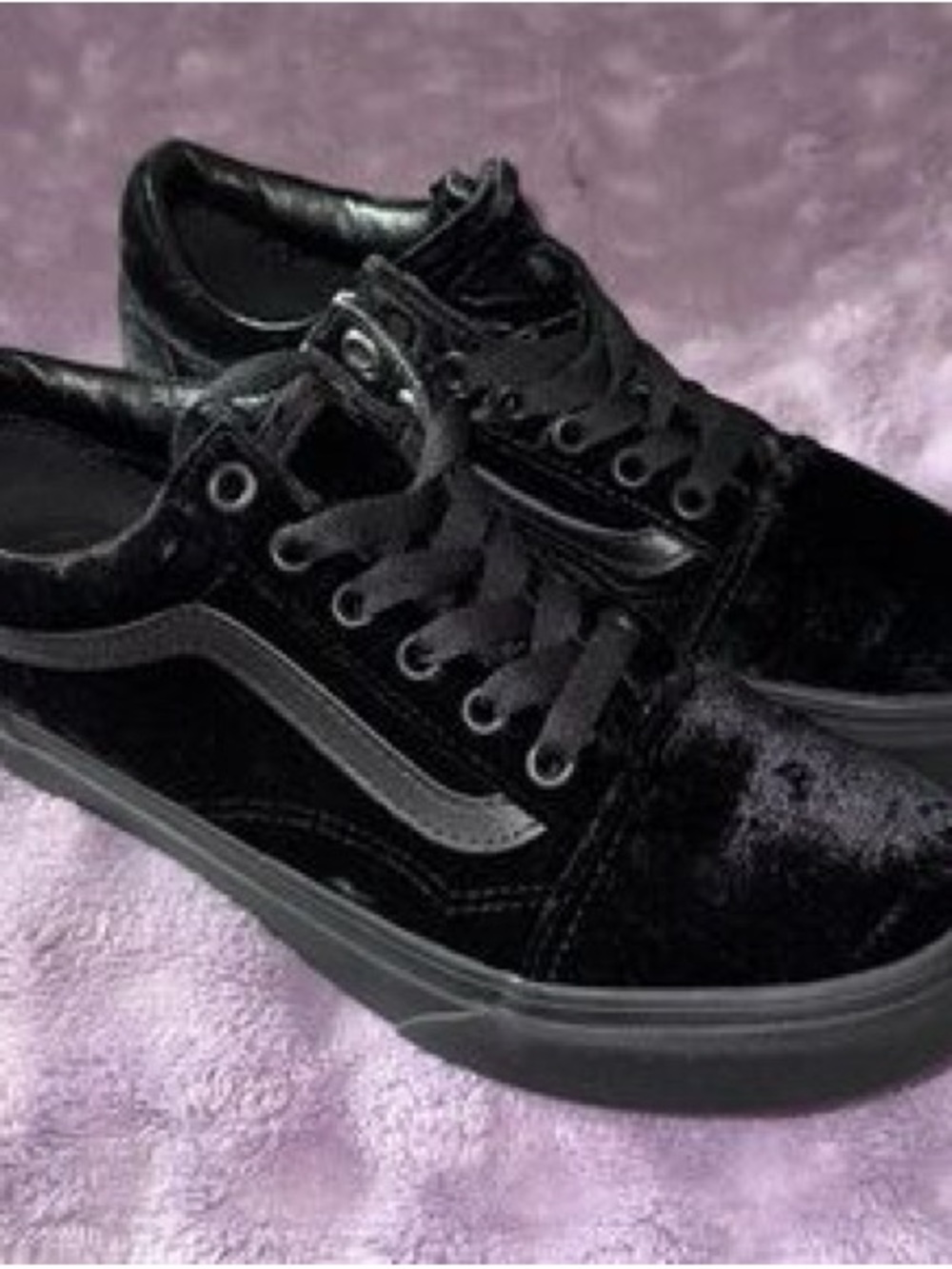 Vans Black Velvet Low-Top Skate Sneakers